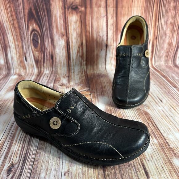 Clarks Unstructured Un Loop Womens Size 10 N Black Leather Shoes Loafers Flats - Picture 1 of 10